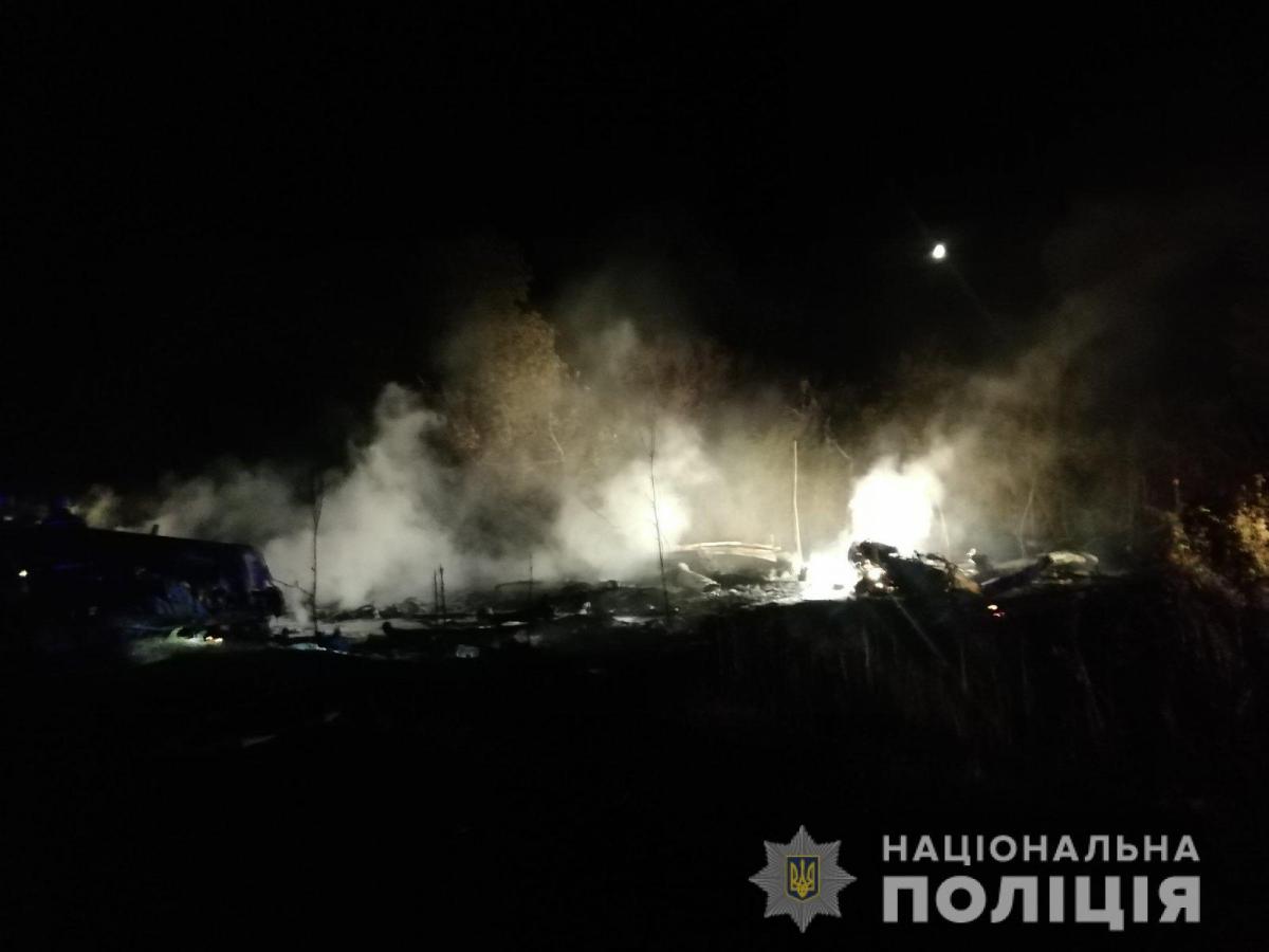 На Харківщині впав військовий літак: 20 загиблих і двоє тяжко поранених. ВІДЕО