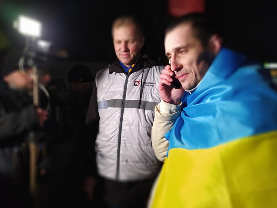 Політв'язень Кремля Шумков повернувся до України   