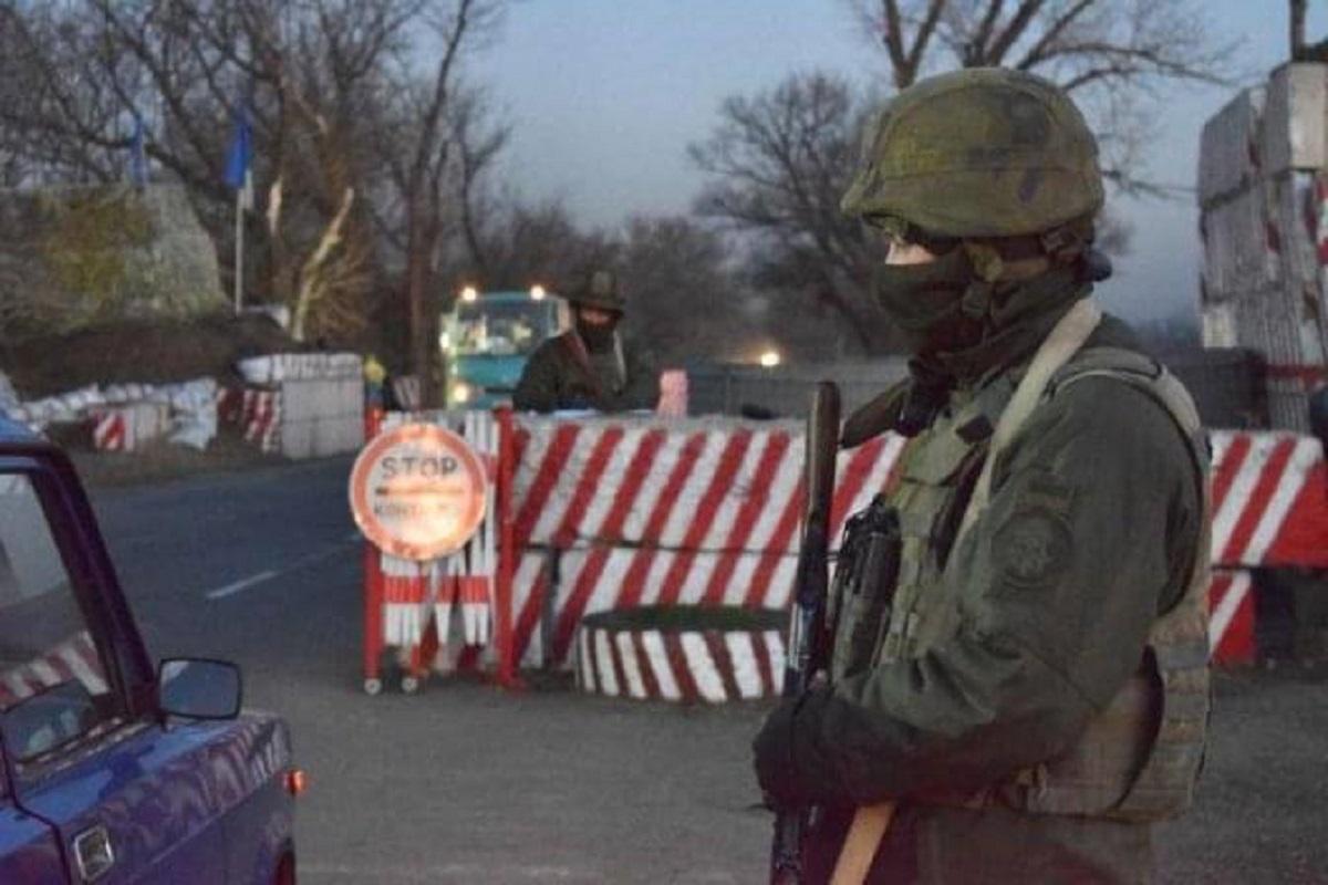 П'яний водій хотів "прорватися" через блокпост на Донеччині: нацгвардійці застосували зброю