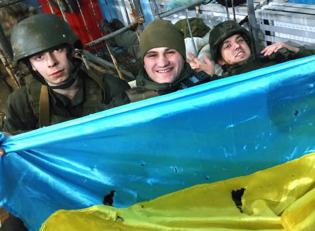 Опубліковано фото українських героїв, які відвоювали Гостомель