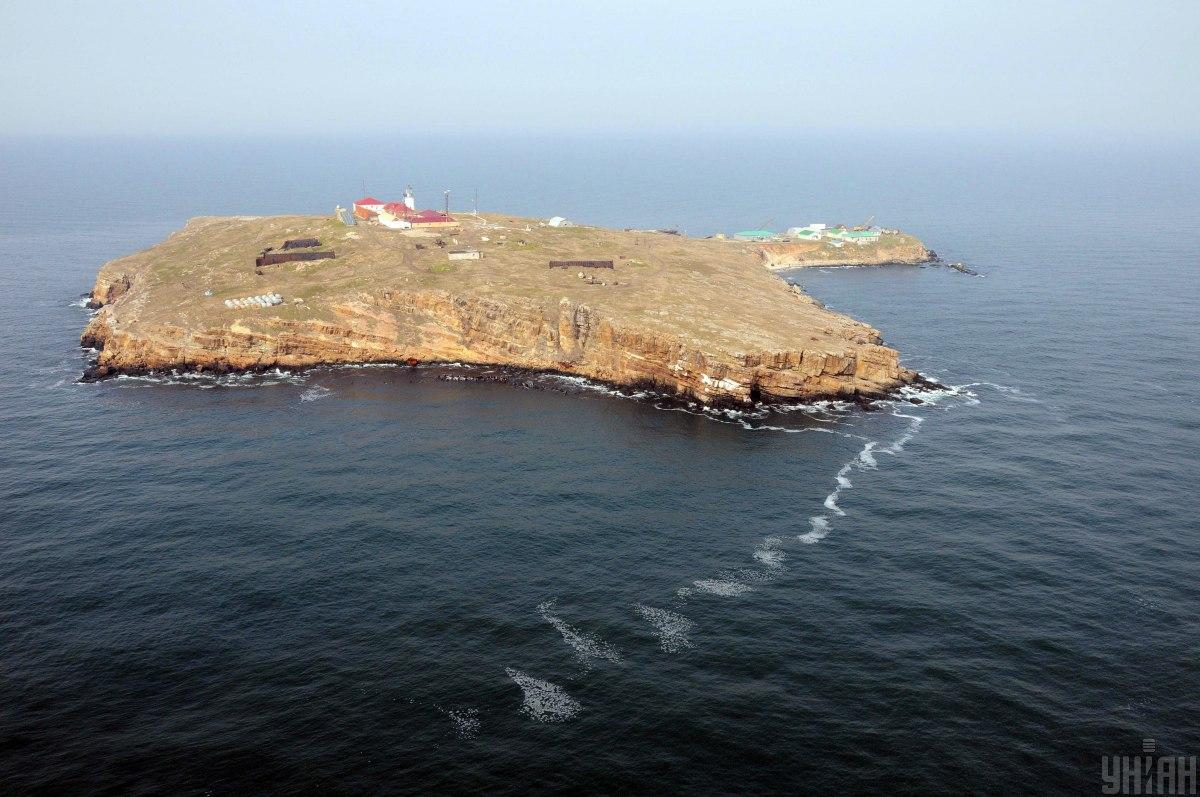 "Острів Зміїний наш": у МВС розповіли про ситуацію в Чорному морі 