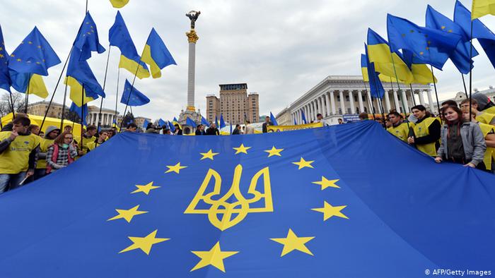 Україна між ЄС і СРСР: як зробити вибір?