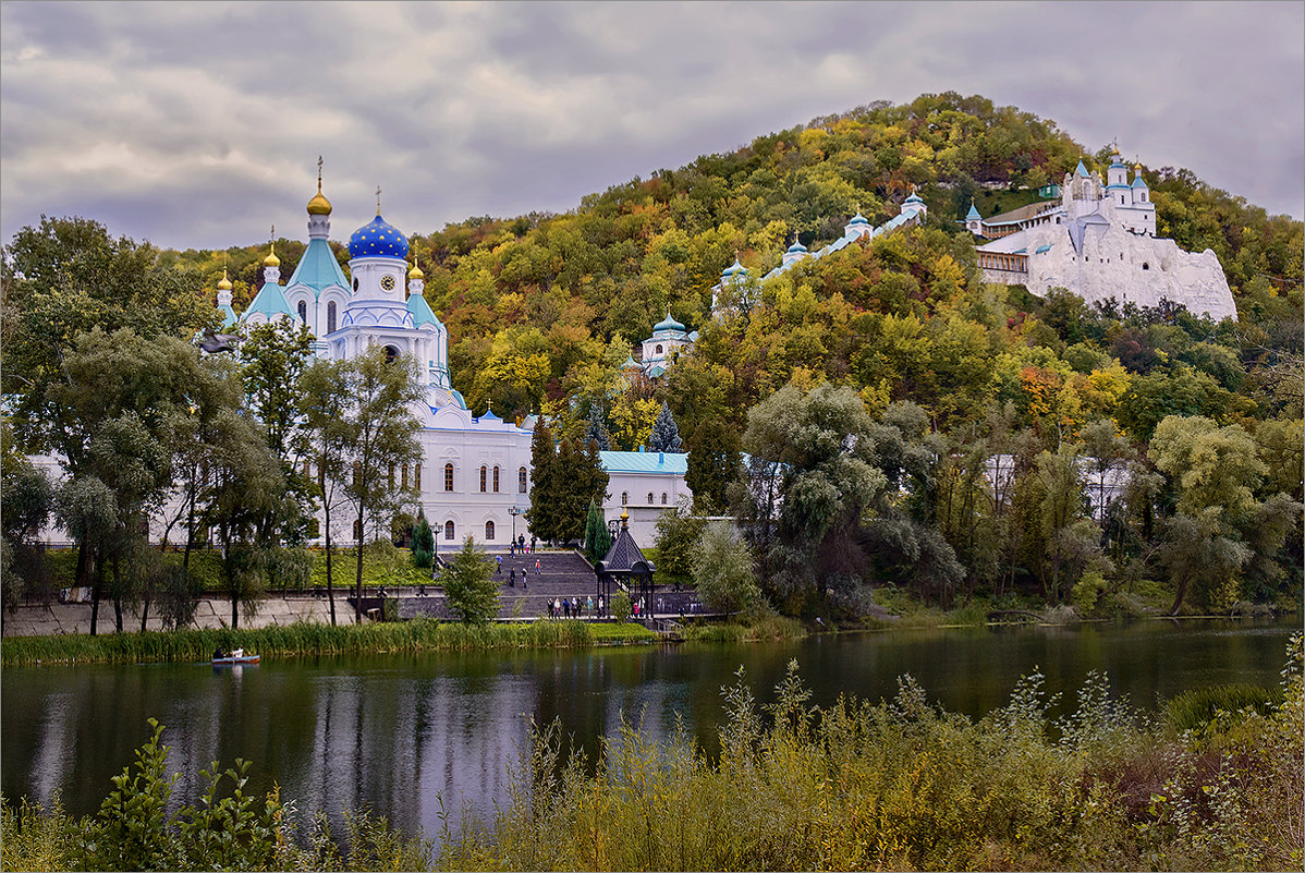 Святогорскую Лавру построили еще до появления России