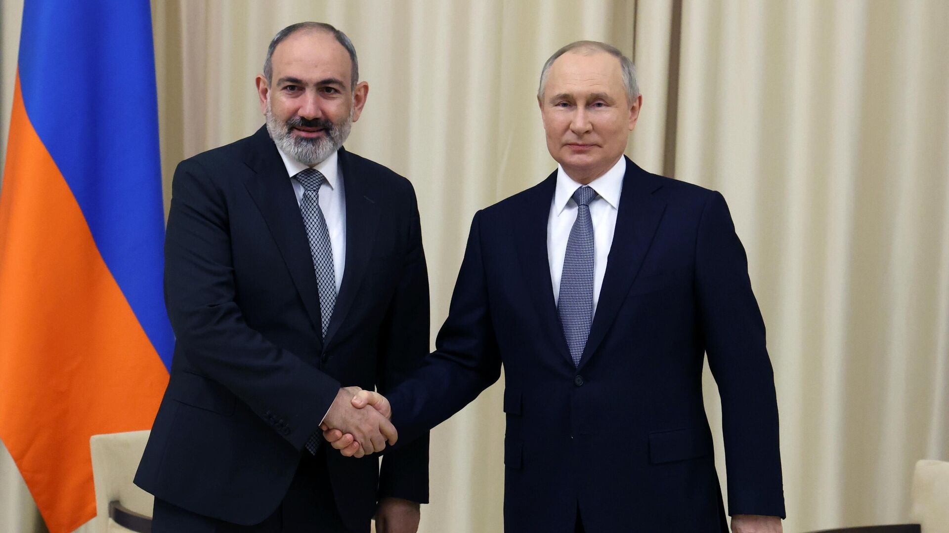 Путін і Пашинян публічно посперечалися через курс Вірменії на вступ до ЄС