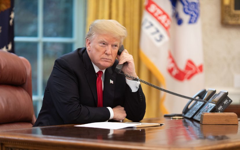 У Білому домі заявили, що Трамп зателефонує Зеленському після розмови із Путіним