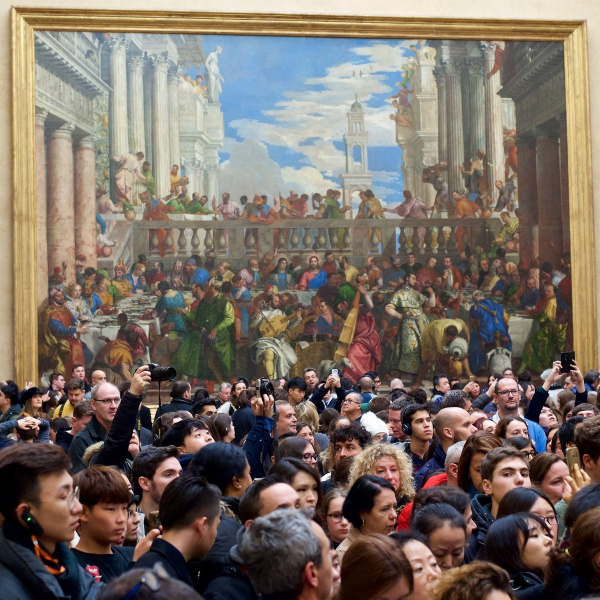 В гармонии с шедеврами: посетители музеев, «совпадающие» с классическими картинами. ФОТО