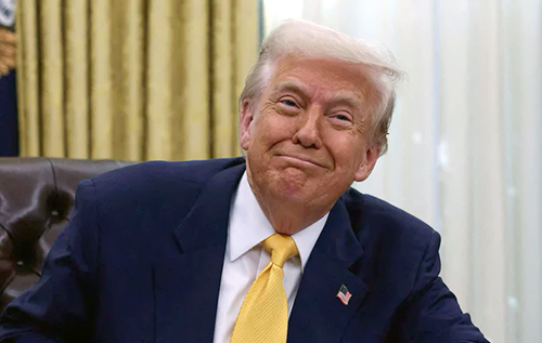 Щиро працює над врегулюванням війни: у Кремлі похвалили Дональда Трампа Щиро працює над врегулюванням війни: у Кремлі похвалили Дональда Трампа