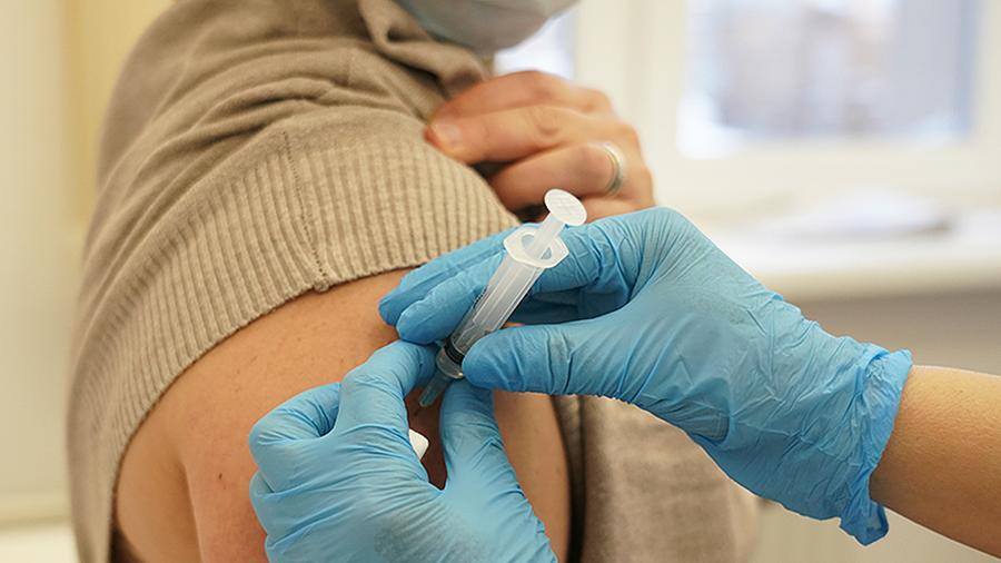 Прихована загроза. Ліки від артриту можуть знизити ефективність вакцини проти COVID-19