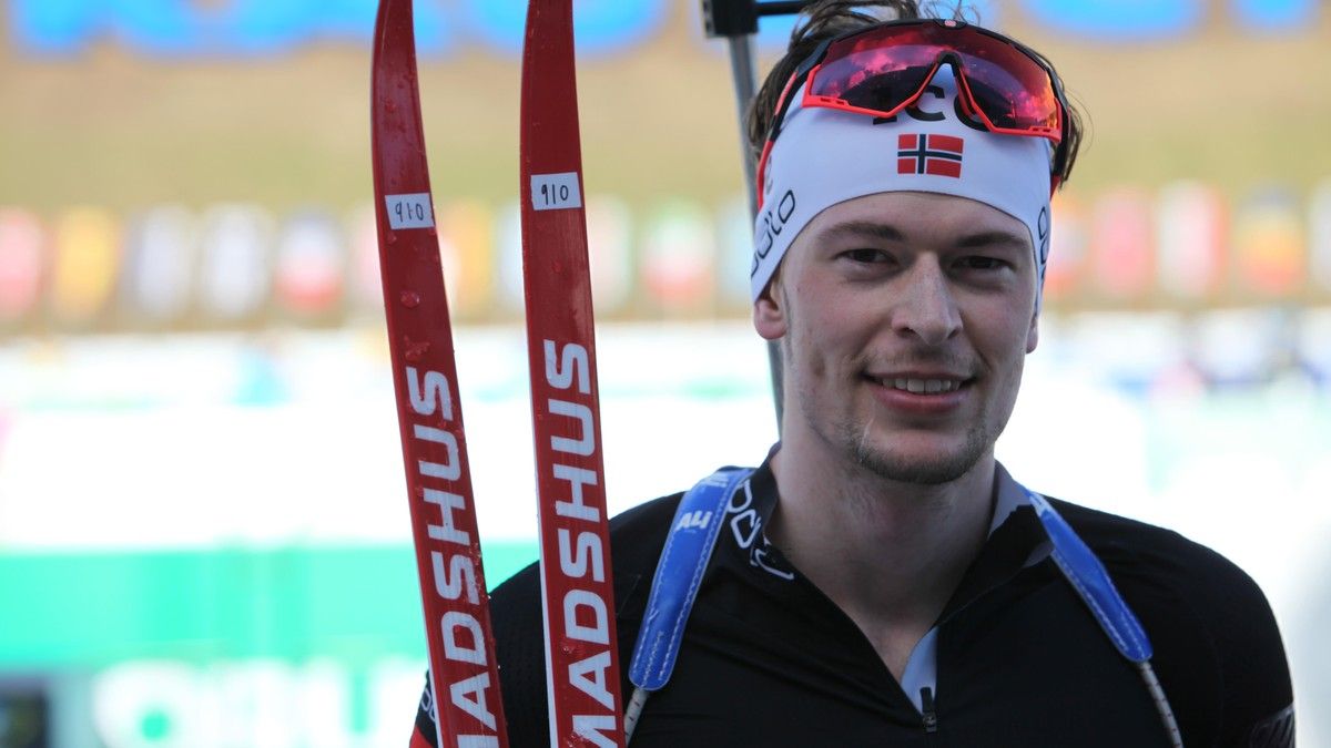 Норвезький біатлоніст Стурла Хольм Лагрейд вслід за своїм земляком Йоханнесом Бьо засудив можливість допуску росіян до міжнародних змагань.