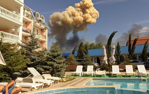 Жданов про вибухи у Криму: Хтось дає окупантам зрозуміти, що під ними горітиме земля