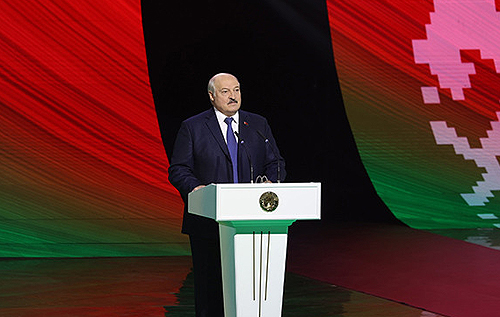 Лукашенко заявив, що Захід формує в Україні силові структури для держперевороту в Білорусі
