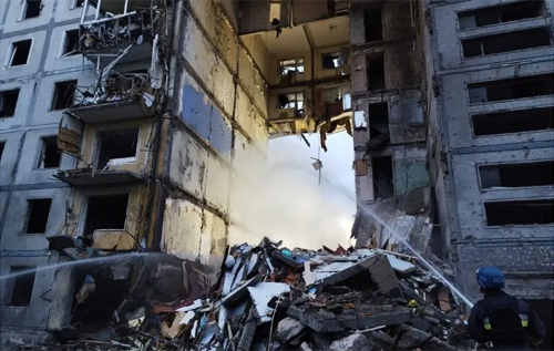 Росія завдала нового ракетного удару по Запоріжжю: пошкоджені десятки будинків, загинуло 17 людей
