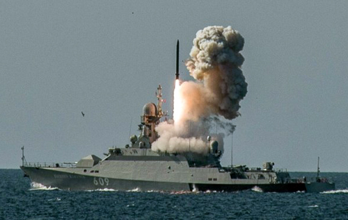 Залп із 24 "Калібрів": РФ виводить більше кораблів для підготовки удару по Україні, – ОК "Південь"