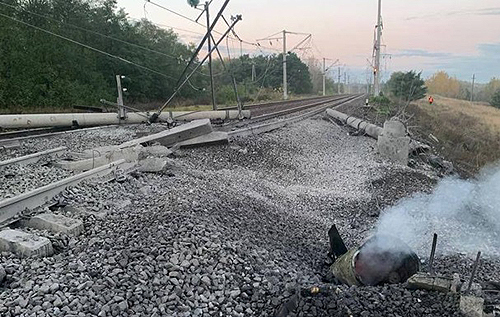 У Бєлгородській області Росії через падіння уламків ракет зупинилися потяги, – соцмережі