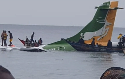 У Танзанії в озеро Вікторія впав пасажирський літак авіакомпанії Precision Air. ВІДЕО