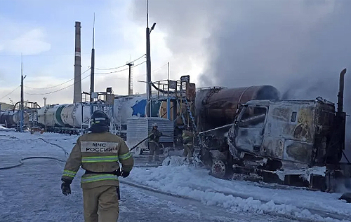 У Сибіру згоріли цистерни з паливом, які мали відправити окупантам в Україну. ВІДЕО