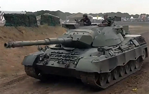 У Німеччині розповіли, коли танки Leopard прибудуть в Україну