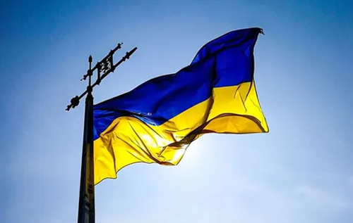П'яний росіянин зняв прапор України із будівлі у Вінниці
