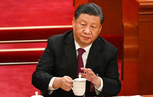 Сі Цзіньпінь не йде на контакт: відносини США та Китаю стрімко погіршуються, – Reuters