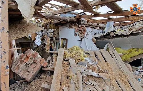"Нічого святого": у Великодню ніч окупанти вдарили по Запоріжжю, постраждала церква
