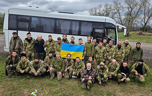 Великий великодній обмін: в Україну повернулися ще 130 військовослужбовців. ФОТО. ВІДЕО