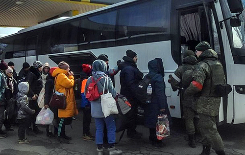 Депортованих українських дітей росіяни утримують у понад 70 таборах, – ОП