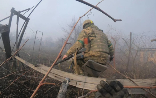 В Бахмуті російські загарбники збільшили інтенсивність обстрілів та відновили штурми, – комбриг тероборони ЗСУ