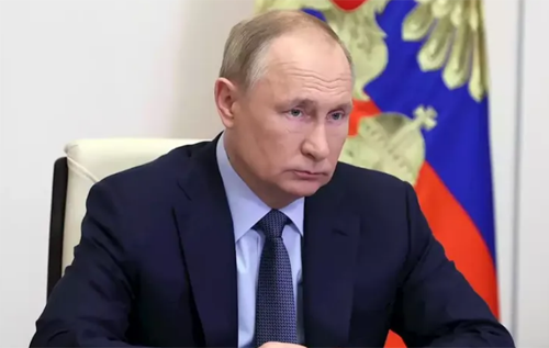 Путин назвал развал СССР "распадом исторической России" и заявил, что Украина не вернула активы советского государства