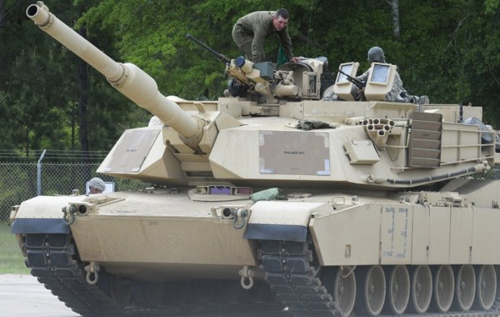 Побоюються захоплення Росією: США знімають з танків Abrams "чутливі" технології напередодні відправки до України, – ЗМІ