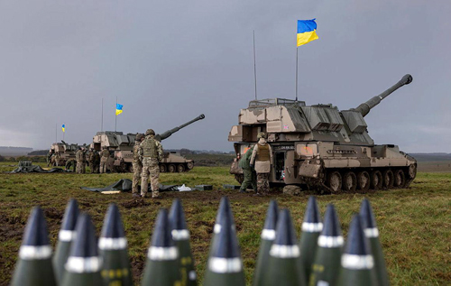 Спочатку буде "буцання": у Зеленського розповіли про етапи контрнаступу України