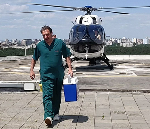 Вперше з початку війни до Києва гвинтокрилом доправили донорські органи: лікарі врятували життя чотирьом українцям