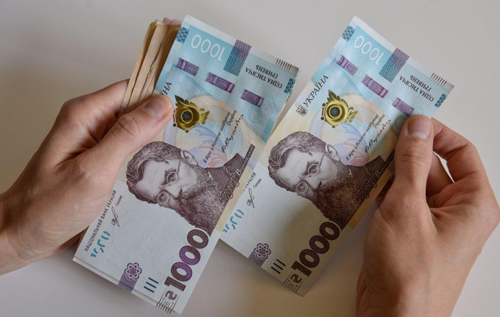 Заступник голови ОП Шурма "виявив" причину корупції в Україні та хоче повністю заборонити готівку: скандальну пропозицію прокоментували експерти та НБУ