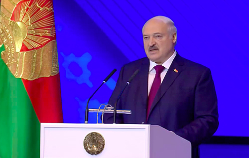 Лукашенко пригрозив Заходу картами з координатами центрів ухвалення рішень
