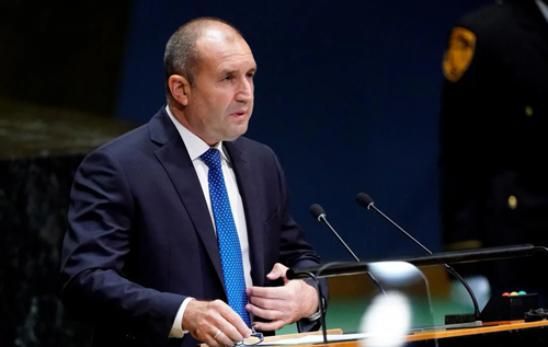 Президент Болгарії звинуватив Україну в затягуванні війни: у посольстві йому відповіли