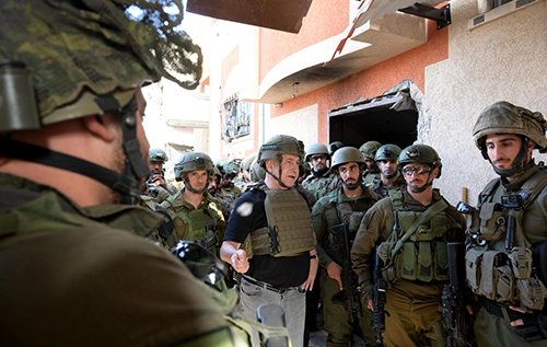 "Ніщо нас не зупинить": Нетаньягу прибув до Сектору Гази та оголосив війну до перемоги. ВІДЕО