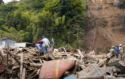 У Колумбії стався зсув ґрунту: загинули понад 30 людей. ВІДЕО