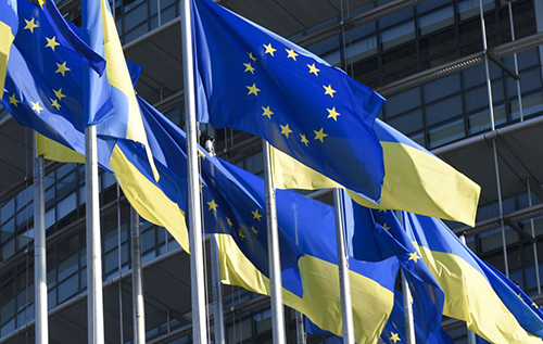 ЄС знайде спосіб надати допомогу Україні, навіть якщо Угорщина накладе вето, – Reuters