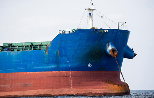 Усі індійські НПЗ припинили приймати російські танкери "Совкомфлота" через санкції