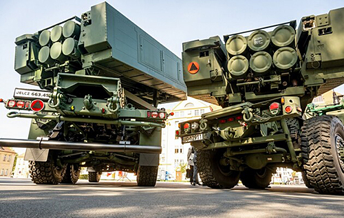 Боєприпаси для HIMARS, ракети, катери, бронетехніка: США передадуть Україні допомогу на $225 мільйонів, – AP