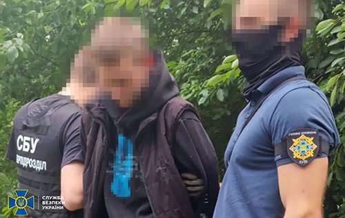 СБУ затримала агента ФСБ, який готував удари по військових навчальних закладах і шпиталях у Житомирі та Одесі