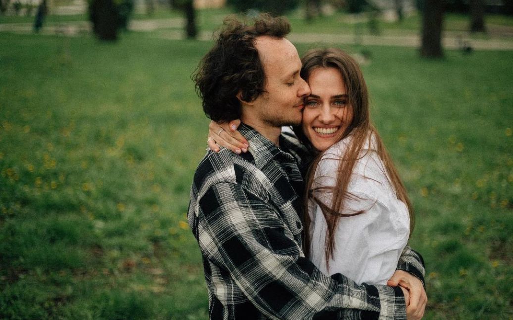 Відомий український актор після скандального розлучення одружується вдруге
