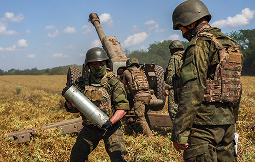 Бої на Донбасі: експерт повідомив про успіхи ворога на двох важливих напрямках
