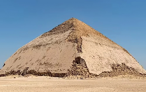 Подорож у серце єгипетської піраміди: люди занадто налякані, щоб пройти цим шляхом. ВІДЕО