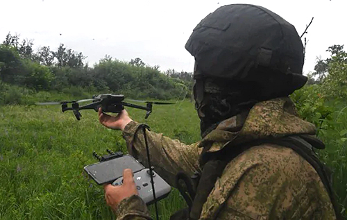 По 16 за добу: росіяни скидають на українських солдатів боєприпаси з отрутою, – ЗСУ