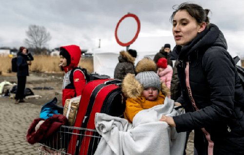 У Фінляндії росіян, що втекли від армії, селять до біженців з України: розгорається скандал