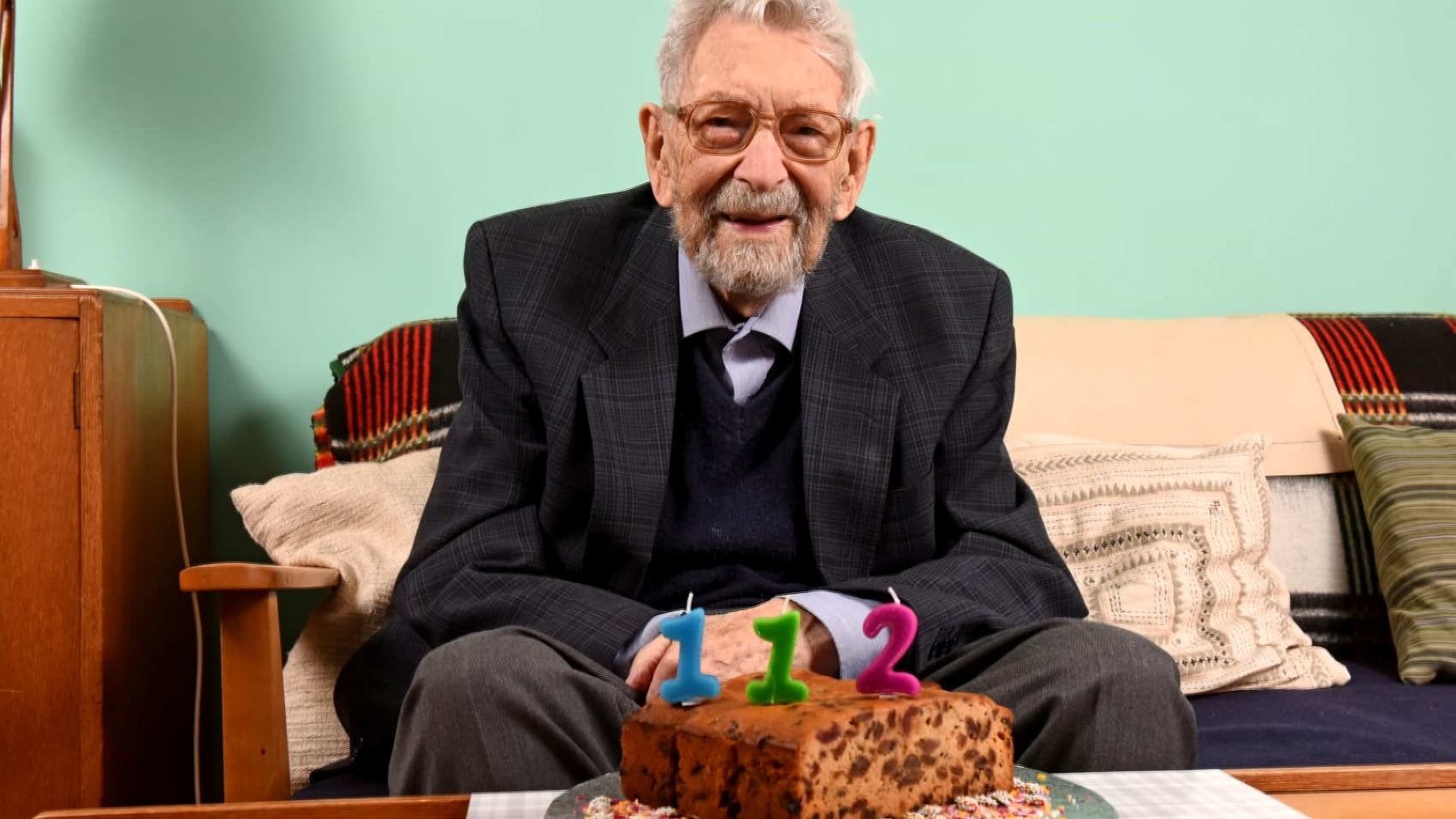 112-річного британця визнали найстарішим чоловіком у світі