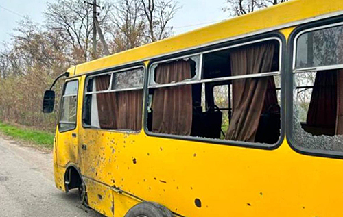 Окупанти на Запоріжжі вдарили FPV-дроном по пасажирському автобусу