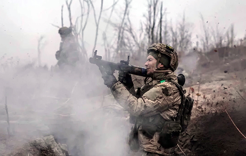 "Бачимо, куди ворог планує наступати": військовий заявив, що росіяни перекидають резерви