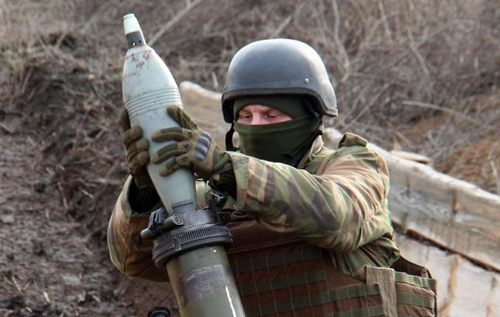 Штаб ООС: Минулої доби зафіксовано 24 ворожі обстріли. Троє українських воїнів отримали поранення.
