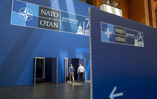 Чого Україні очікувати від саміту НАТО після удару по "Охматдиту": аналіз The Guardian